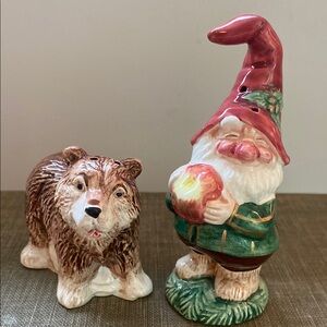 Vintage salt and pepper unused Charming Gnome and Bear Figurine Set